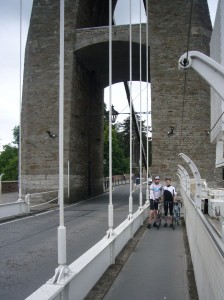 Rodge and Martyn prepare for the Clifton Bridge